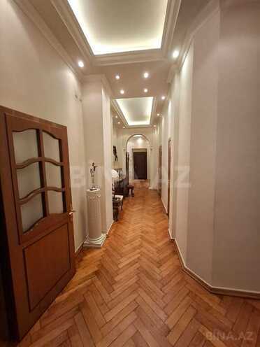 Satılır 6 otaqlı köhnə tikili 200 m², İçəri Şəhər m., photo 5 from 16