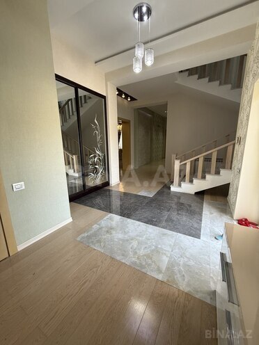6 otaqlı həyət evi/bağ evi - Novxanı q. - 450 m² (13)