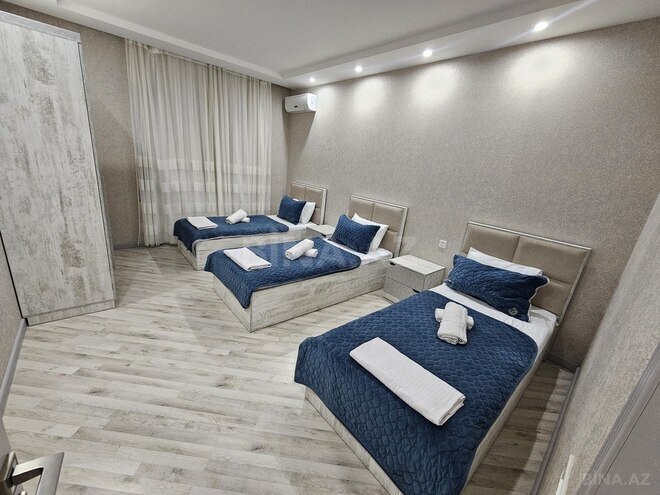 5 otaqlı həyət evi/bağ evi - Qəbələ - 200 m² (19)