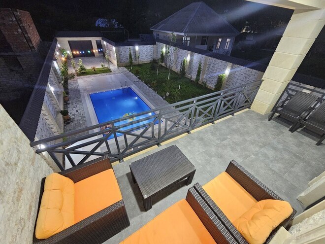 5 otaqlı həyət evi/bağ evi - Qəbələ - 200 m² (27)