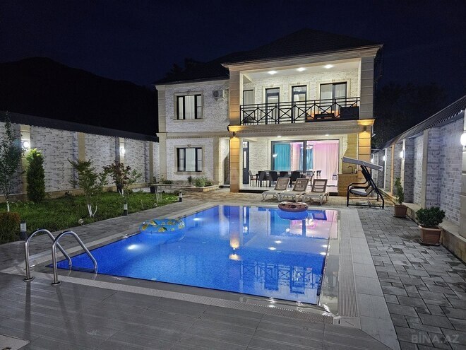 5 otaqlı həyət evi/bağ evi - Qəbələ - 200 m² (1)