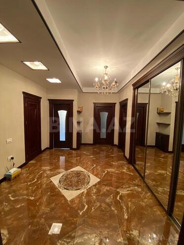 3-комн. новостройка - м. 28 мая - 140 м² (11)