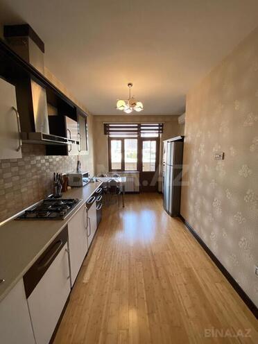 3-комн. новостройка - м. 28 мая - 140 м² (10)