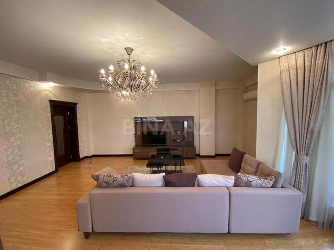 3-комн. новостройка - м. 28 мая - 140 м² (15)