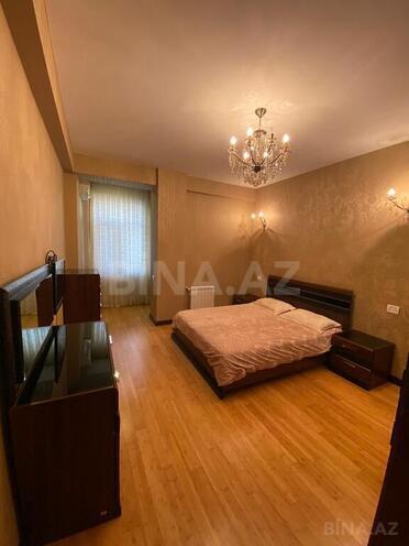 3-комн. новостройка - м. 28 мая - 140 м² (9)