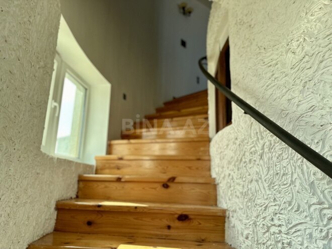 6 otaqlı həyət evi/bağ evi - Novxanı q. - 180 m² (12)