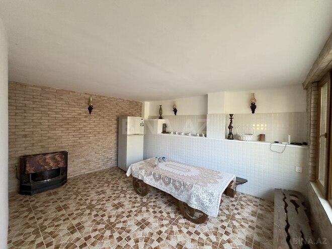 6 otaqlı həyət evi/bağ evi - Novxanı q. - 180 m² (14)