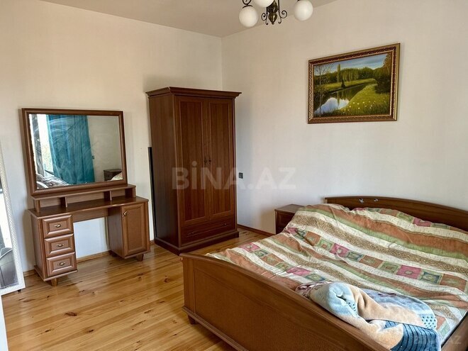 6 otaqlı həyət evi/bağ evi - Novxanı q. - 180 m² (22)