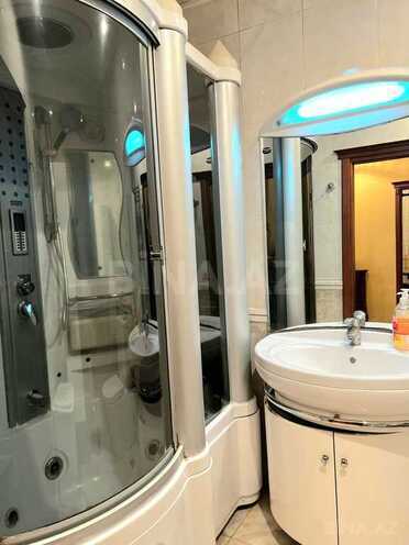 3-комн. новостройка - м. 8 ноября - 120 м² (13)