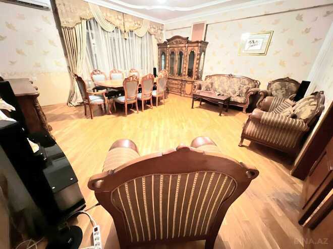 3-комн. новостройка - м. 8 ноября - 120 м² (1)