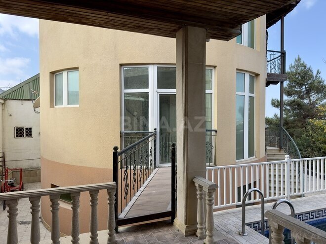 6 otaqlı həyət evi/bağ evi - Novxanı q. - 180 m² (16)