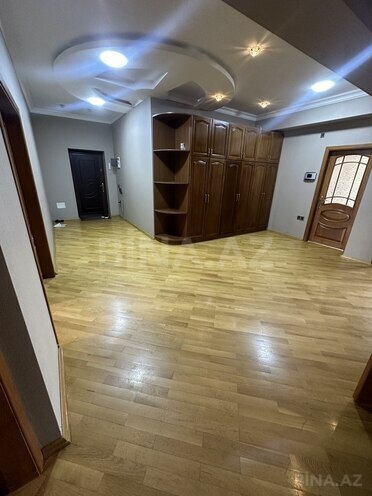 3 otaqlı yeni tikili - 8 Noyabr m. - 150 m² (4)
