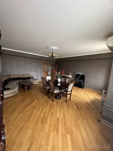 3 otaqlı yeni tikili - 8 Noyabr m. - 150 m² (1)