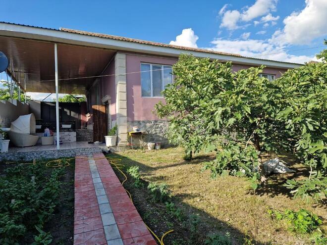 5 otaqlı həyət evi/bağ evi - Şəki - 200 m² (1)