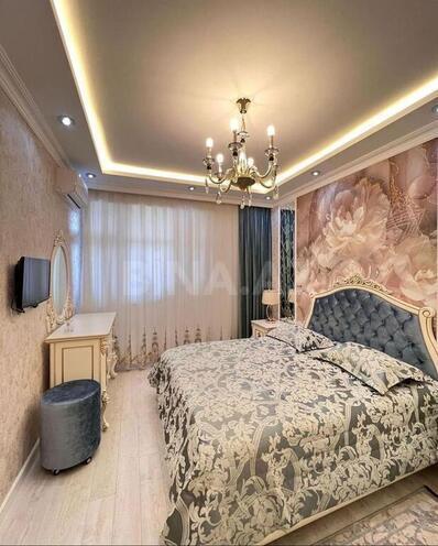 3-комн. новостройка - м. 8 ноября - 145 м² (15)