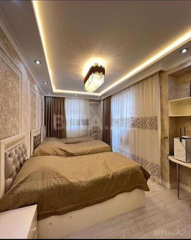 3-комн. новостройка - м. 8 ноября - 145 м² (14)