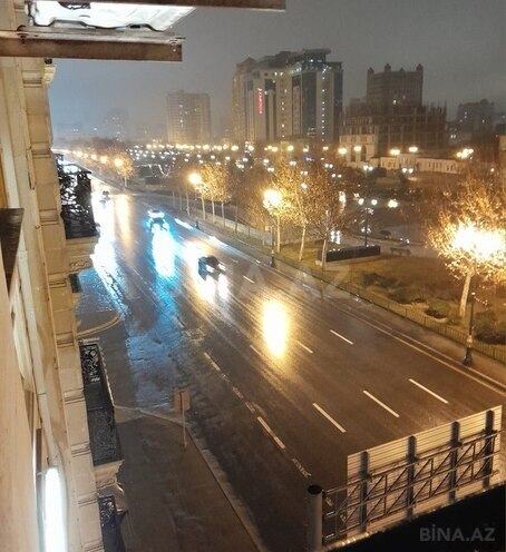 3-комн. вторичка - м. Низами - 70 м² (18)