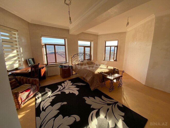 4 otaqlı həyət evi/bağ evi - Qusar - 244 m² (4)