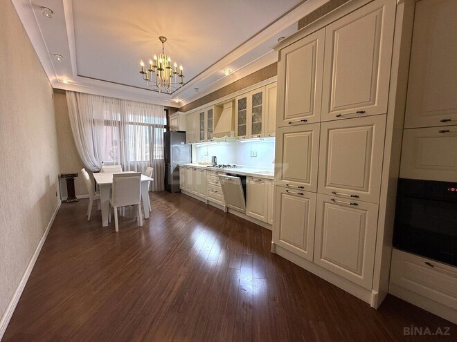4 otaqlı yeni tikili - Şah İsmayıl Xətai m. - 172 m² (11)