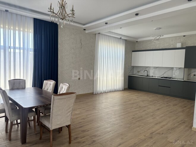 5 otaqlı həyət evi/bağ evi - Şüvəlan q. - 250 m² (24)