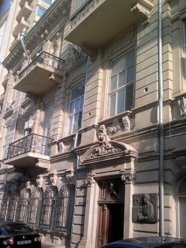 4 otaqlı yeni tikili - Nəriman Nərimanov m. - 255 m² (1)