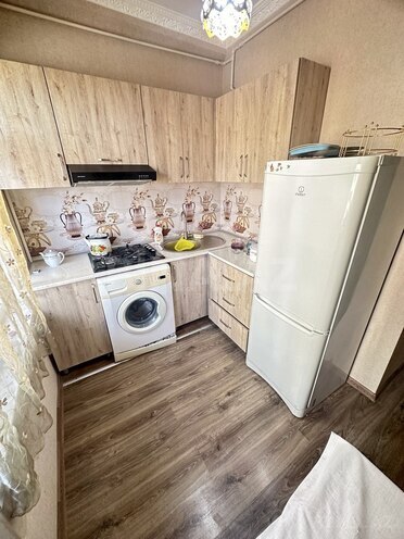 2 otaqlı köhnə tikili - Əhmədli q. - 70 m² (1)