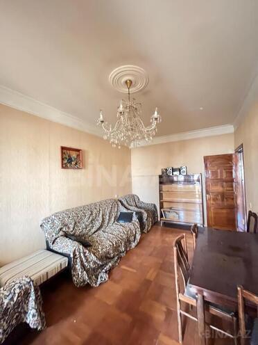 2 otaqlı köhnə tikili - İnşaatçılar m. - 60 m² (3)