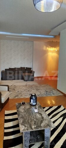 3-комн. новостройка - м. 28 мая - 100 м² (2)