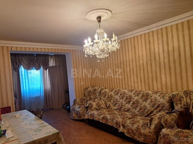 3 otaqlı köhnə tikili - İnşaatçılar m. - 70 m² (2)