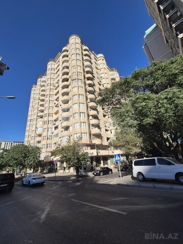 4 otaqlı yeni tikili - Gənclik m. - 185 m² (1)