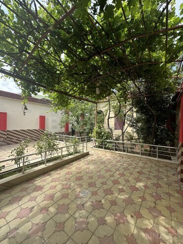 2 otaqlı həyət evi/bağ evi - Biləcəri q. - 80 m² (1)