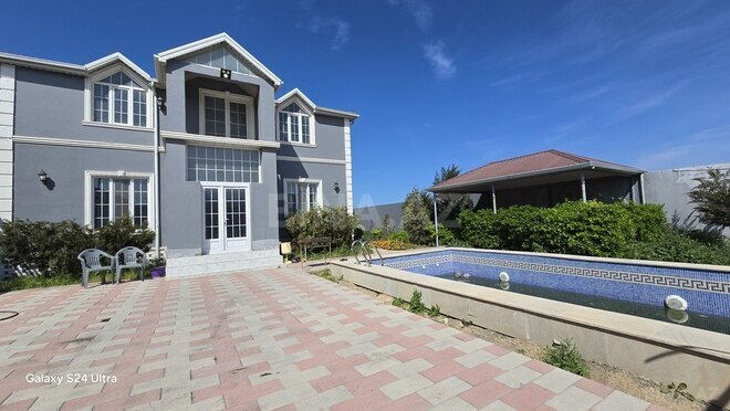 3 otaqlı həyət evi/bağ evi - Mərdəkan q. - 180 m² (1)