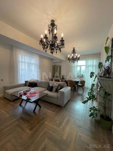 4 otaqlı yeni tikili - 8 Noyabr m. - 130 m² (1)