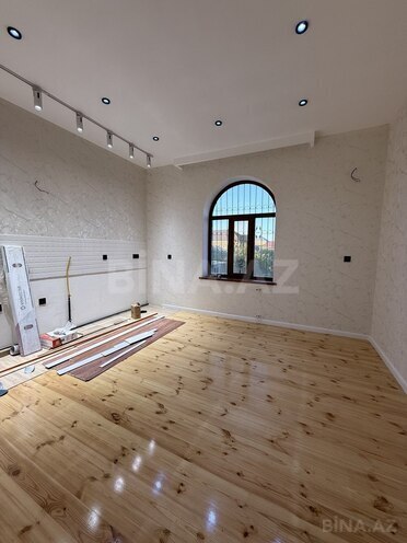 6 otaqlı həyət evi/bağ evi - Saray q. - 300 m² (23)