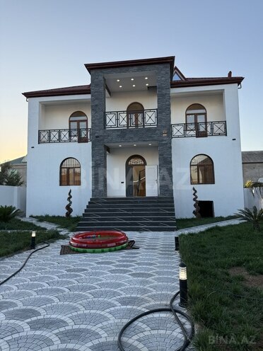 6 otaqlı həyət evi/bağ evi - Saray q. - 300 m² (2)