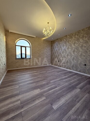 6 otaqlı həyət evi/bağ evi - Saray q. - 300 m² (15)