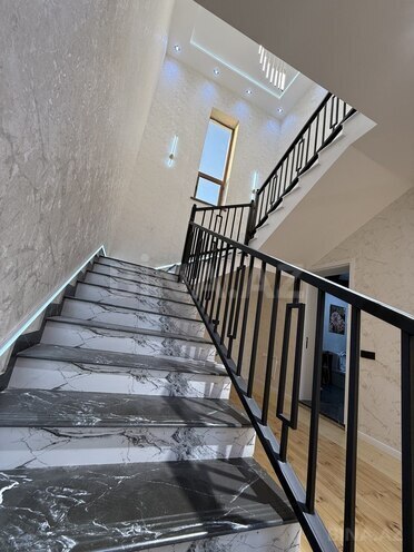 6 otaqlı həyət evi/bağ evi - Saray q. - 300 m² (22)