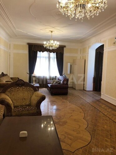 6 otaqlı həyət evi/bağ evi - Elmlər Akademiyası m. - 402.8 m² (2)