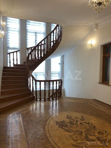6 otaqlı həyət evi/bağ evi - Elmlər Akademiyası m. - 402.8 m² (3)