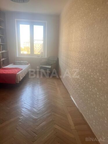 3 otaqlı köhnə tikili - İnşaatçılar m. - 63 m² (1)