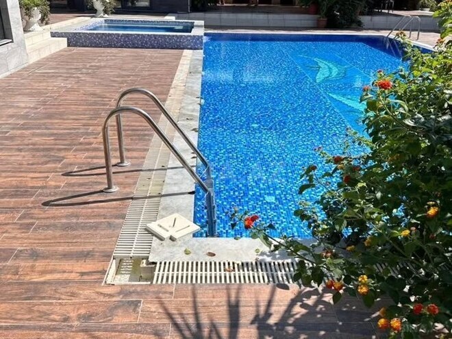 5 otaqlı həyət evi/bağ evi - Şüvəlan q. - 250 m² (2)