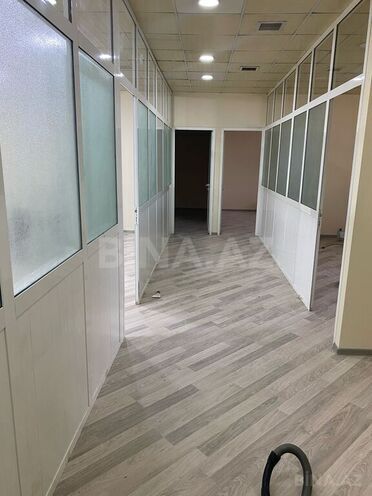 8 otaqlı ofis - Elmlər Akademiyası m. - 200 m² (1)