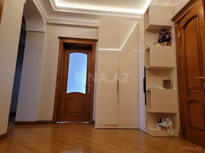 3-комн. новостройка - м. Кара Караев - 135 м² (1)