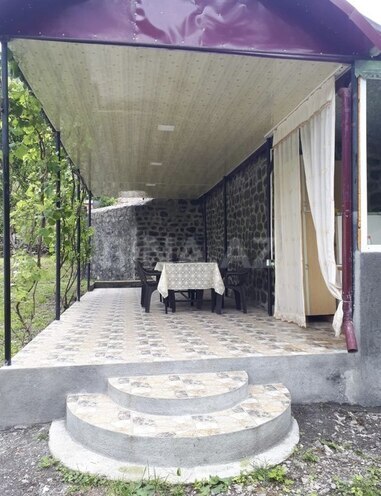 3 otaqlı həyət evi/bağ evi - Qax - 100 m² (25)