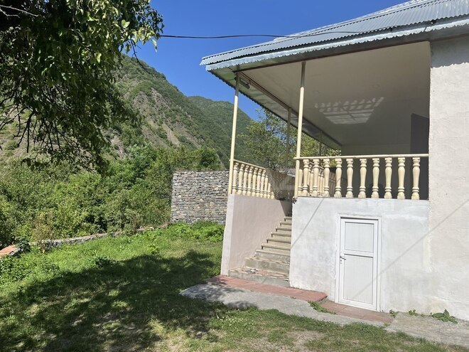 3 otaqlı həyət evi/bağ evi - Qax - 100 m² (23)