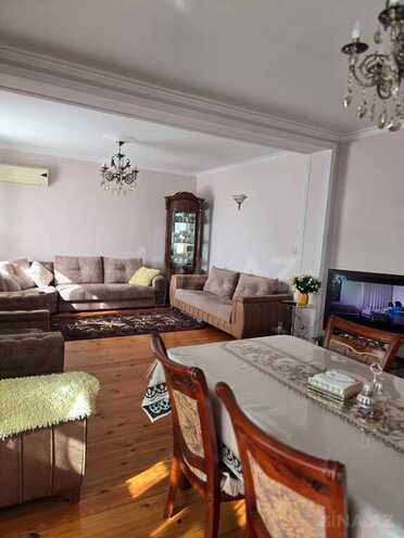 5 otaqlı köhnə tikili - 8-ci mikrorayon q. - 120 m² (4)