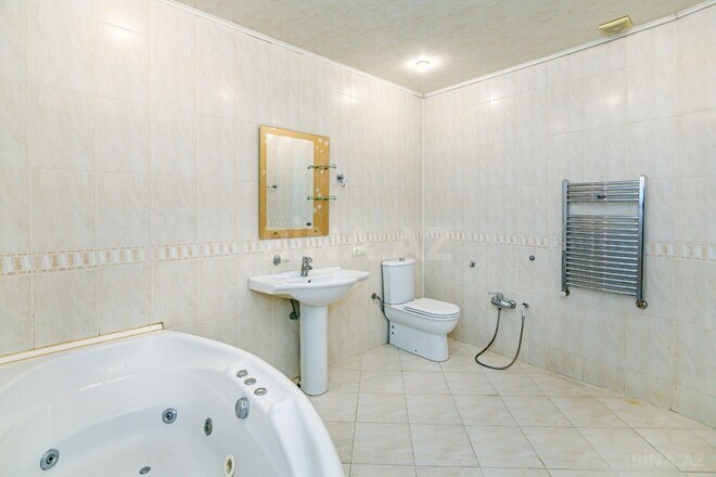 İcarəyə verilir 3 otaqlı yeni tikili 175 m², 28 May m., photo 27 from 32