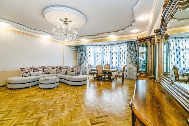 İcarəyə verilir 3 otaqlı yeni tikili 175 m², 28 May m., photo 9 from 32
