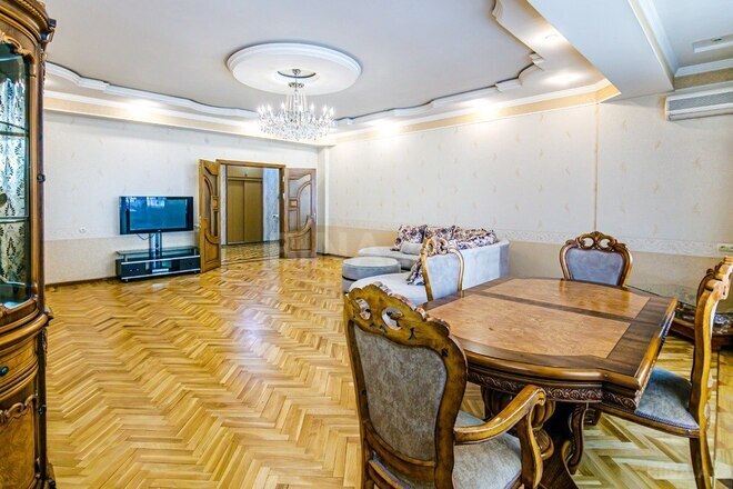 İcarəyə verilir 3 otaqlı yeni tikili 175 m², 28 May m., photo 5 from 32