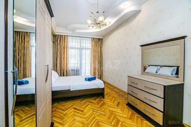 İcarəyə verilir 3 otaqlı yeni tikili 175 m², 28 May m., photo 18 from 32